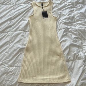 BRAND NEW W/TAG. Cream Bodycon Mini Dress